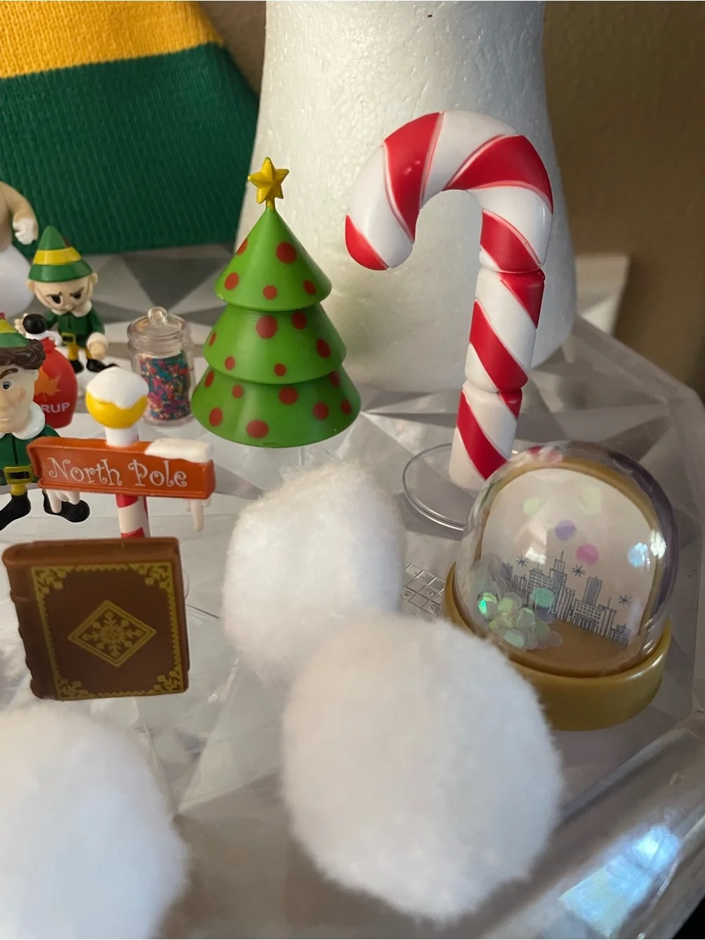 Hanna Andersson 2 Elf Movie Knit Hats (L/XL-S/M)& Elf Advent Calendar Figures
